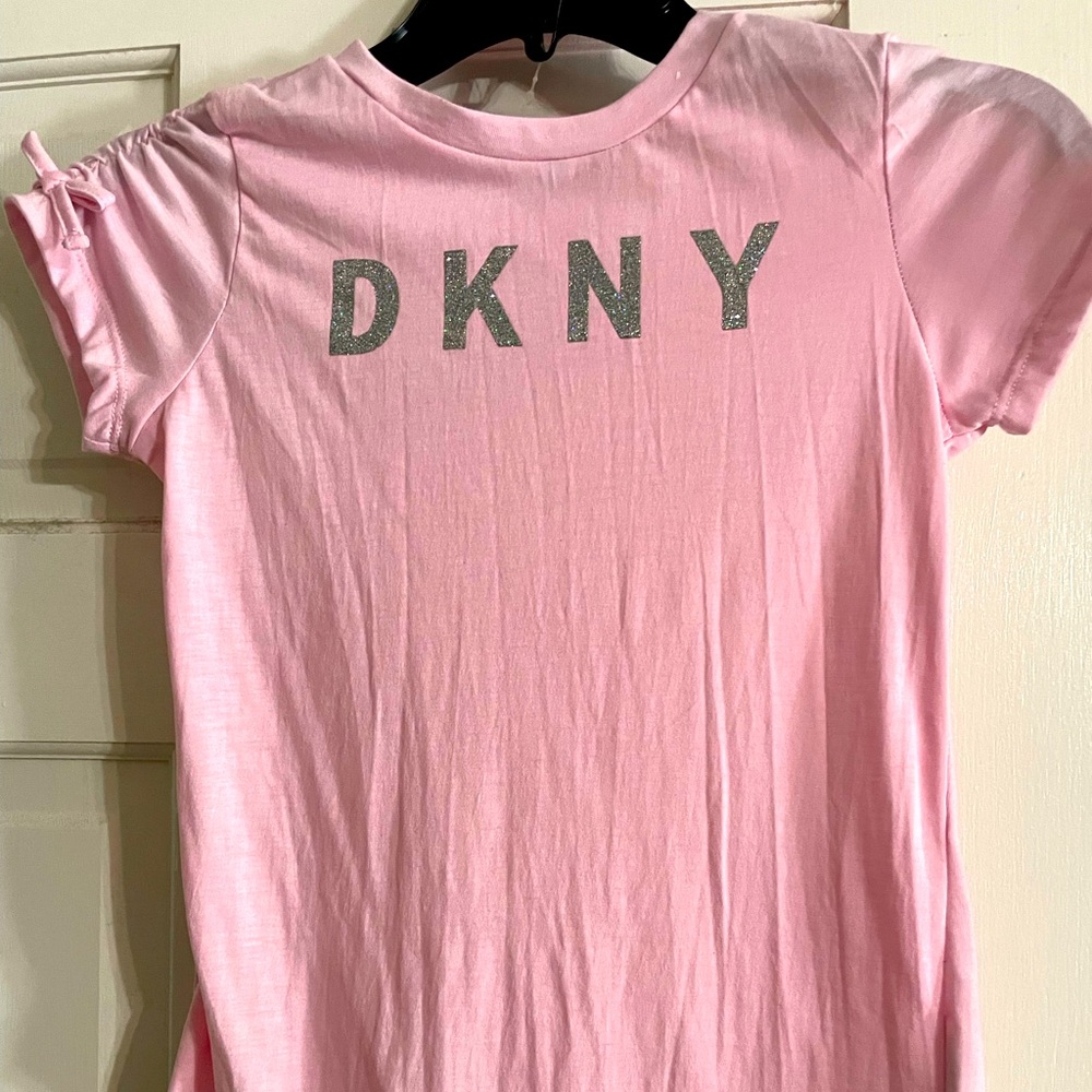 Child’s pink short sleeve tee with silver glitter logo DKNY
